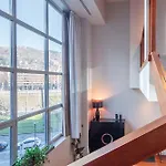 Duplex Isozaki-guggenheim